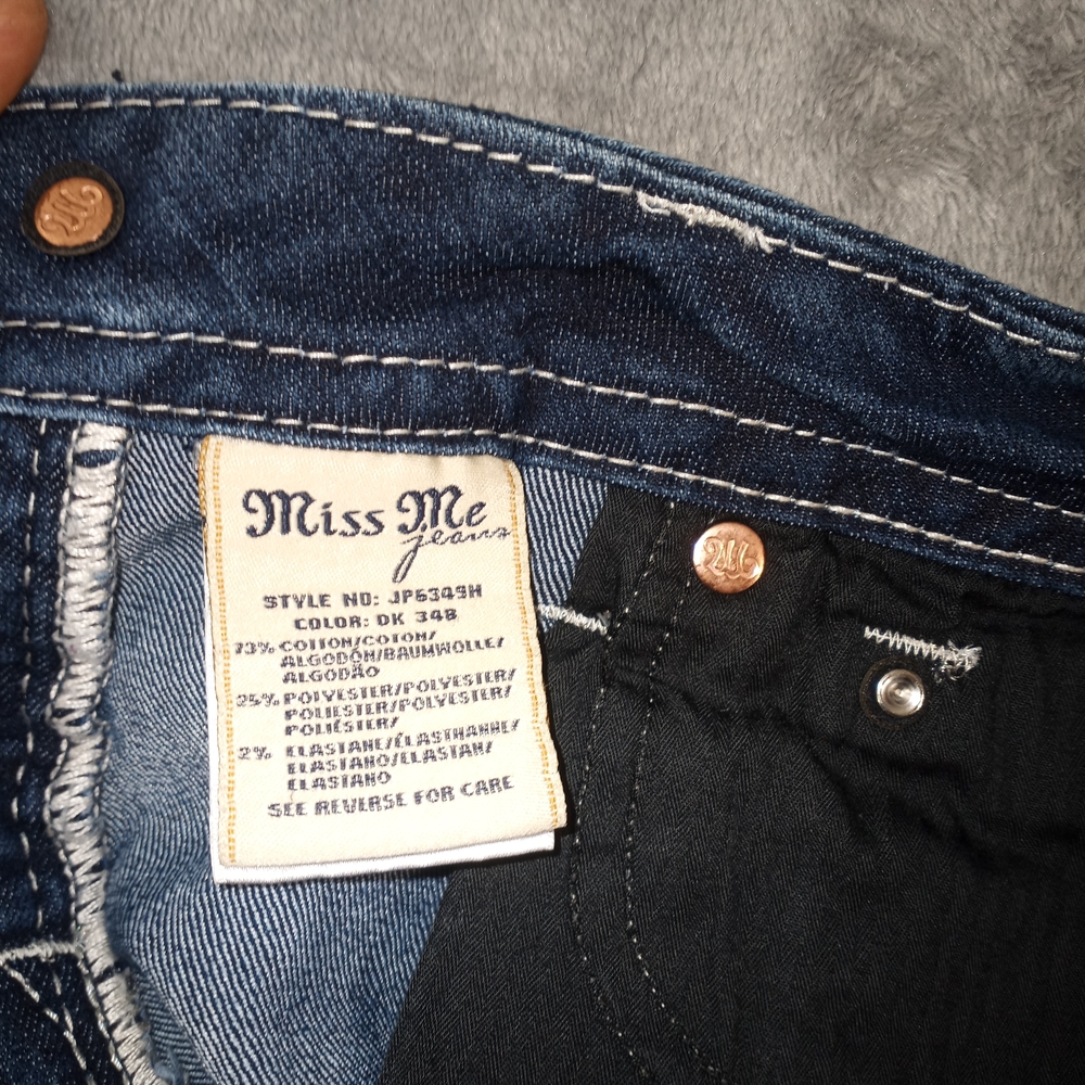 Miss Me Dark Blue Denim Women’s Shorts Size 27 - Picture 12 of 16